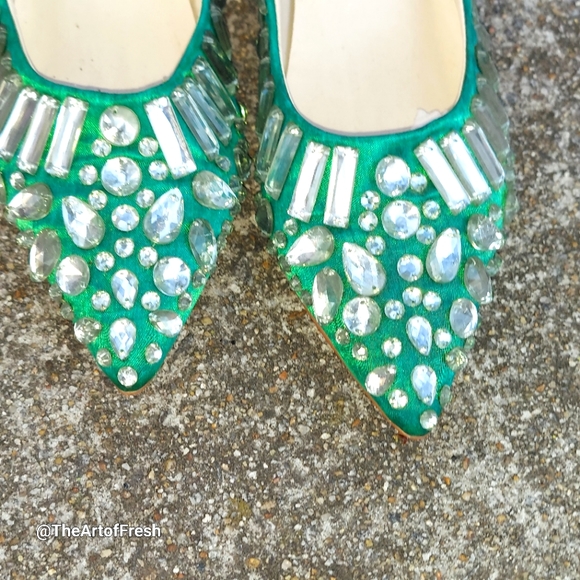 ASHRO Green Crystal Jewel Embellished kitten heel pumps sz 7.5 - Picture 12 of 13
